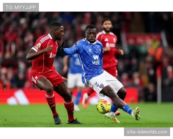 桑德兰vs利物浦数据前瞻:黑猫主场不败金身迎战红军伤病潮 桑德兰vs利物浦数据前瞻:黑猫主场不败金身迎战红军伤病潮